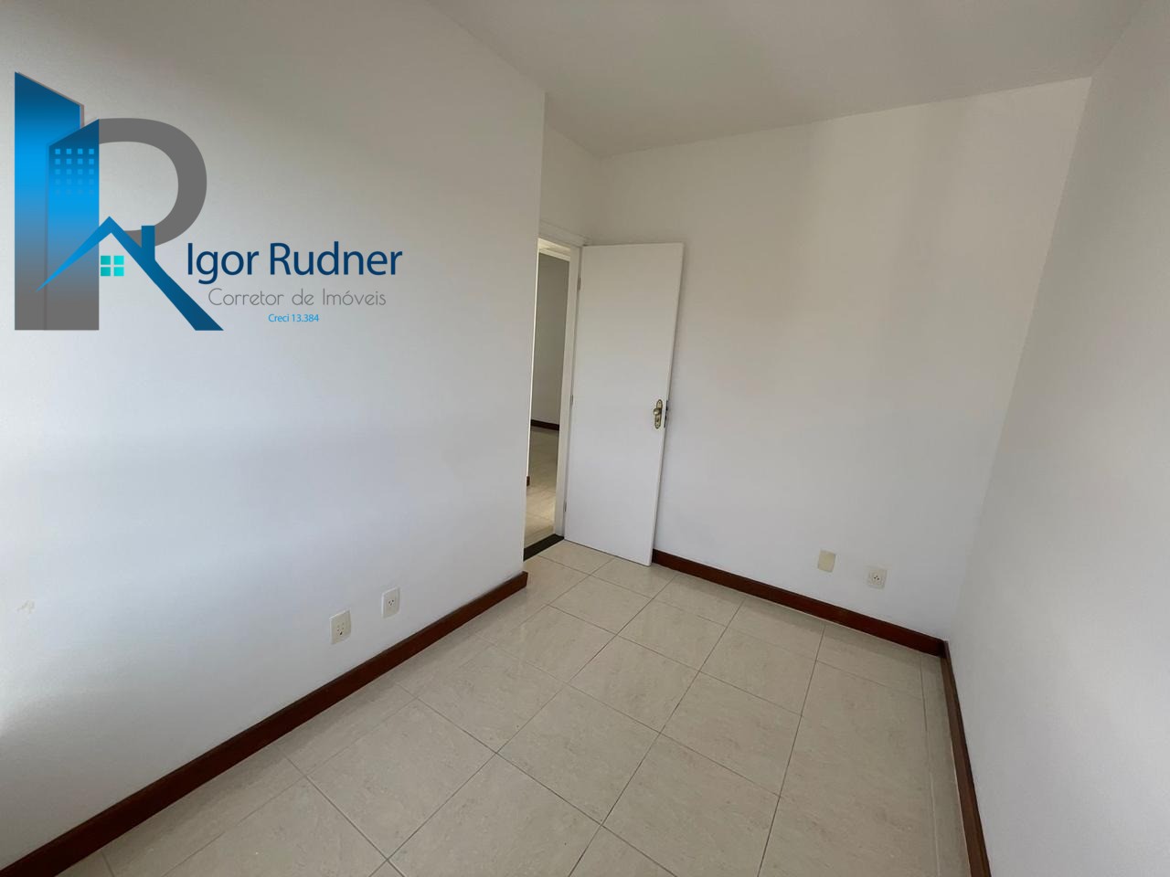 Apartamento à venda com 3 quartos, 75m² - Foto 11