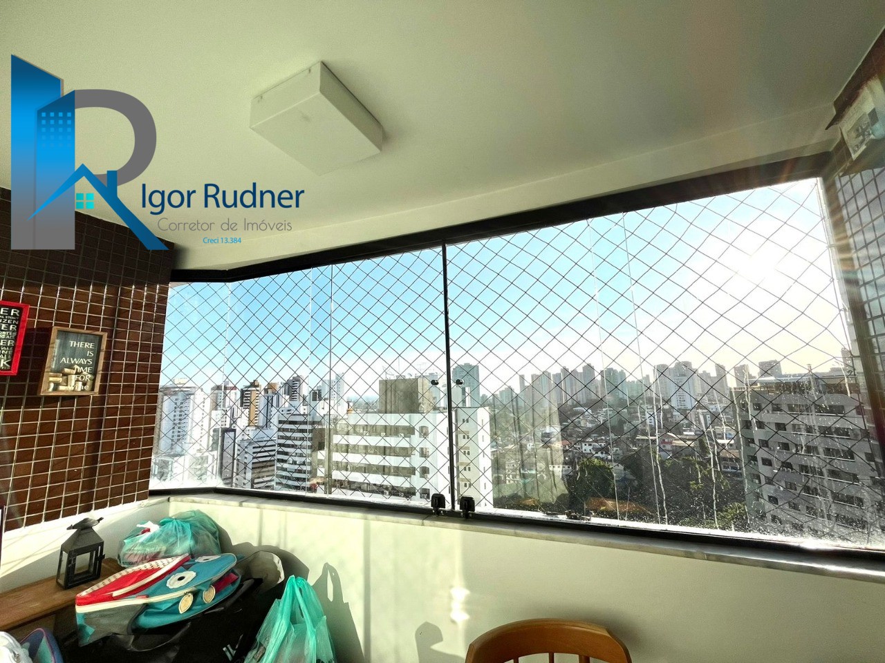 Apartamento à venda com 2 quartos, 80m² - Foto 3