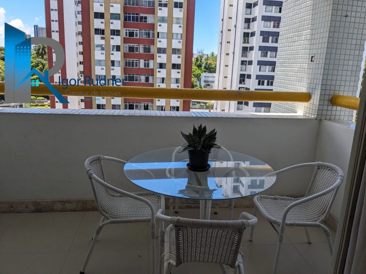 Apartamento à venda com 4 quartos, 201m² - Foto 3