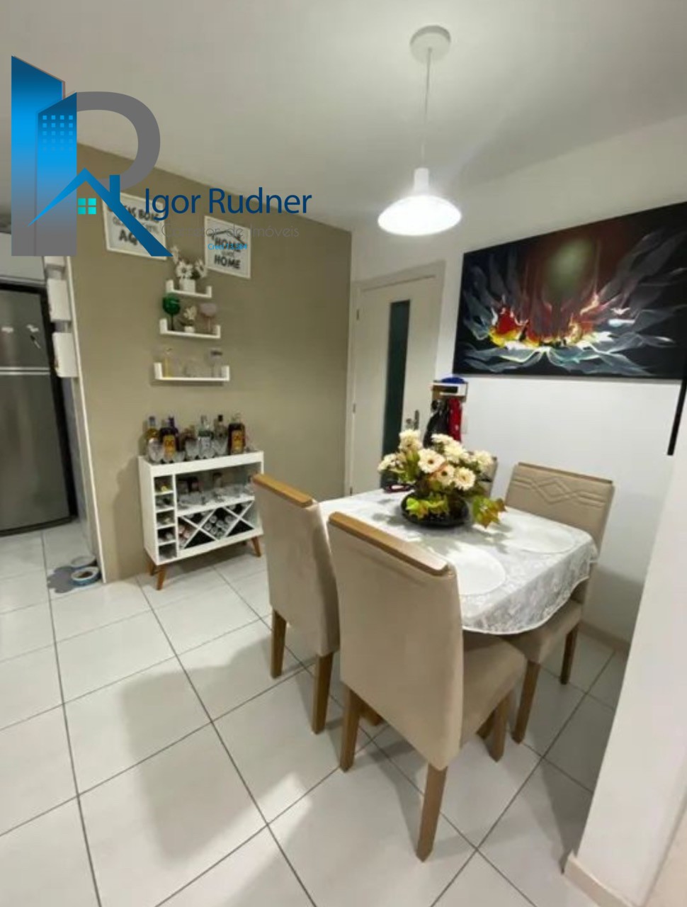 Apartamento à venda com 2 quartos, 69m² - Foto 1