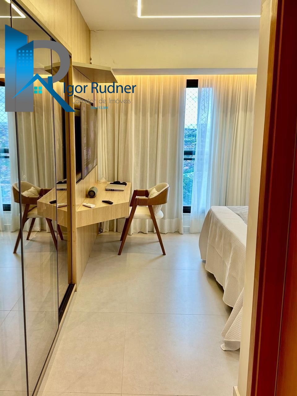 Apartamento à venda com 3 quartos, 97m² - Foto 18