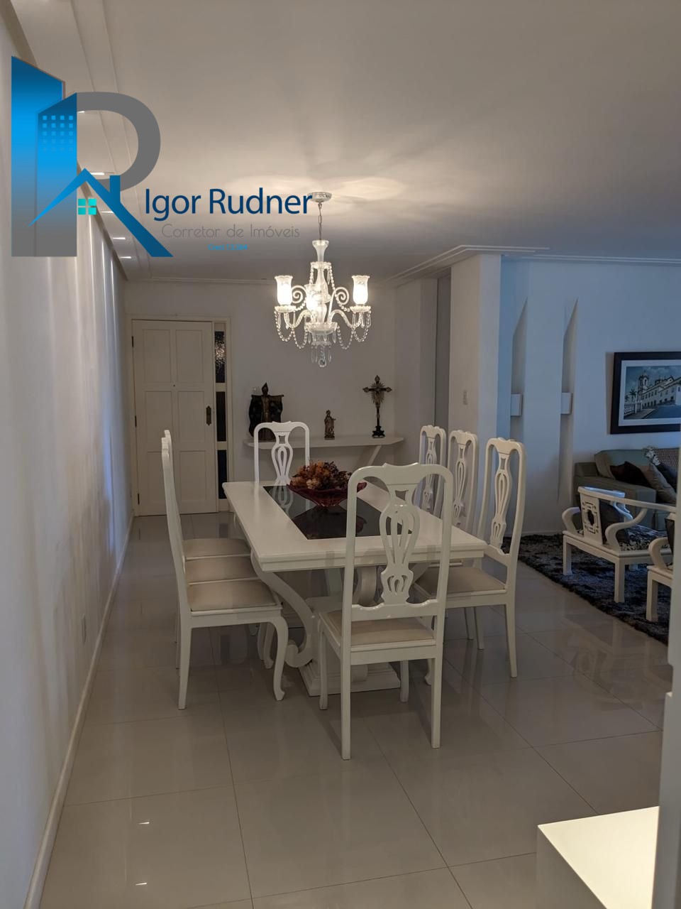 Apartamento à venda com 4 quartos, 201m² - Foto 4