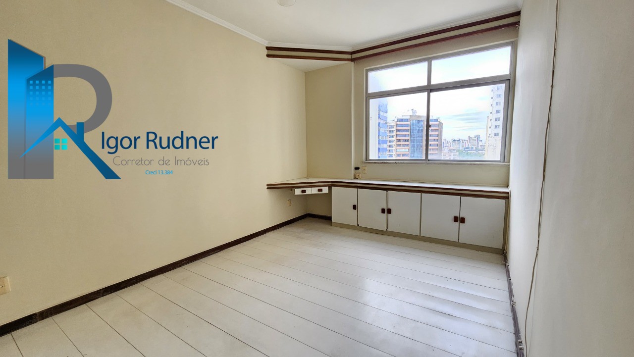 Apartamento à venda com 3 quartos, 139m² - Foto 9