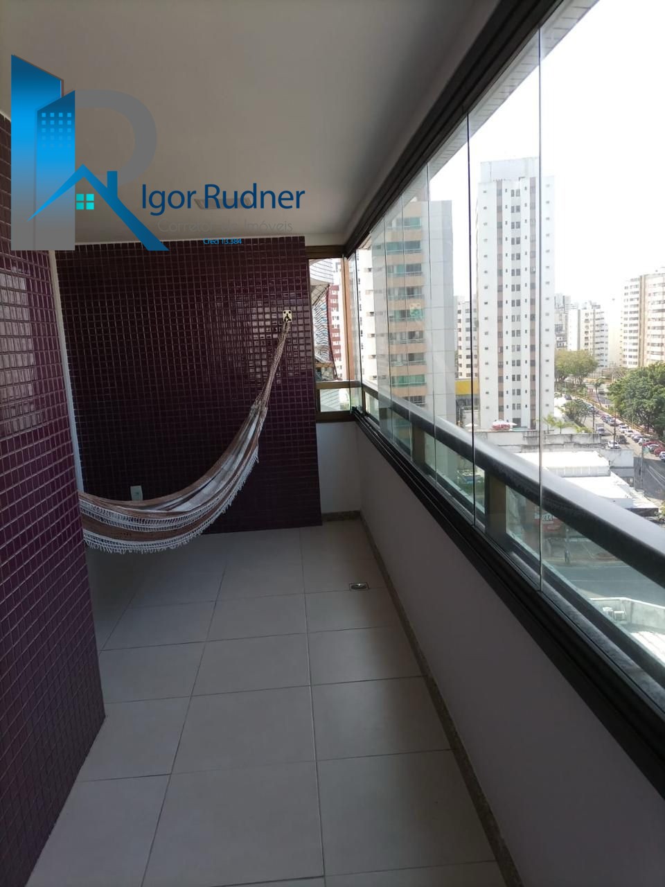 Apartamento à venda com 2 quartos, 75m² - Foto 2