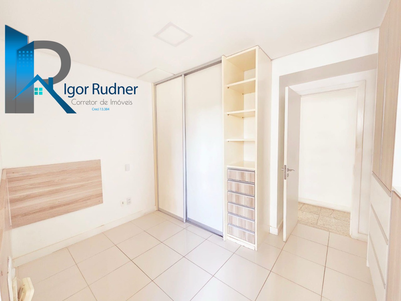 Apartamento à venda com 4 quartos, 181m² - Foto 18