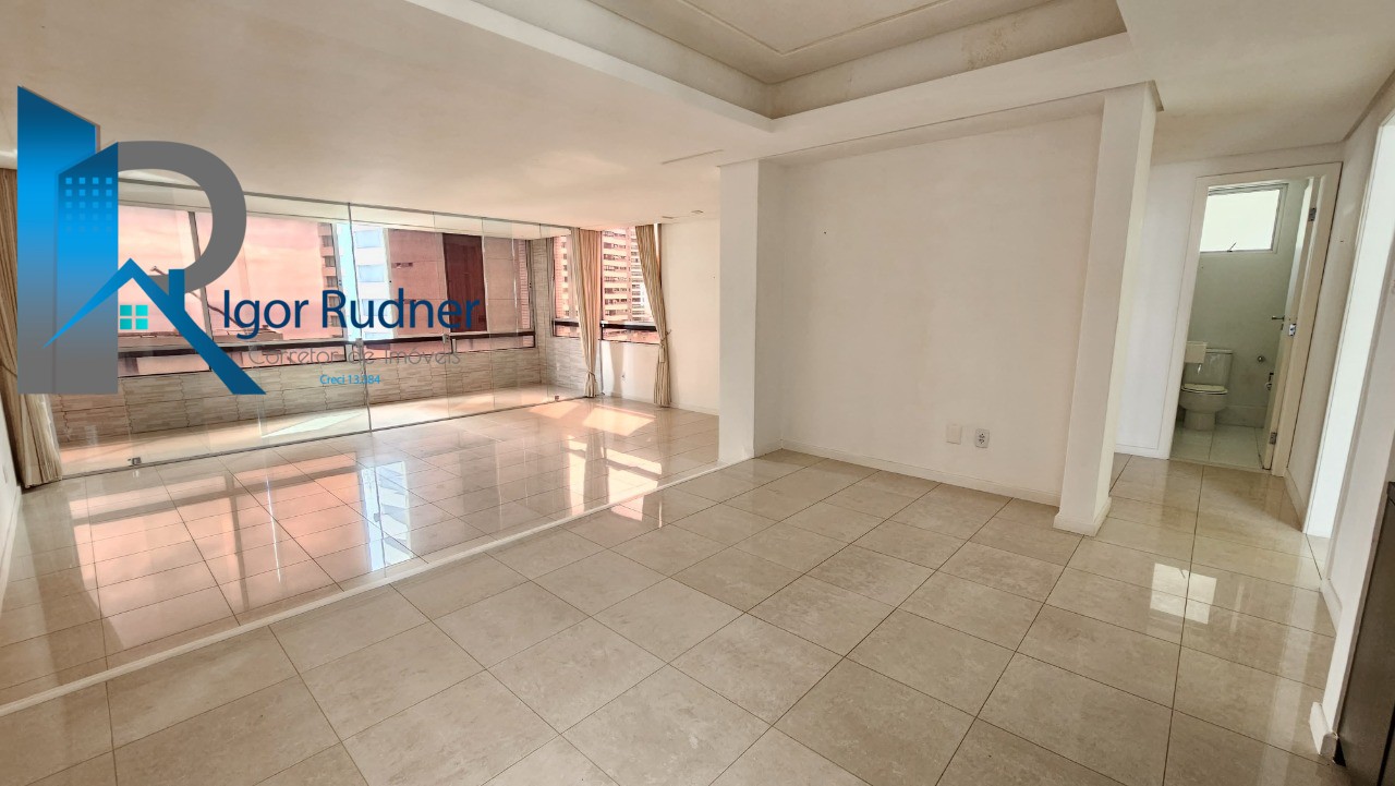 Apartamento à venda com 3 quartos, 260m² - Foto 10