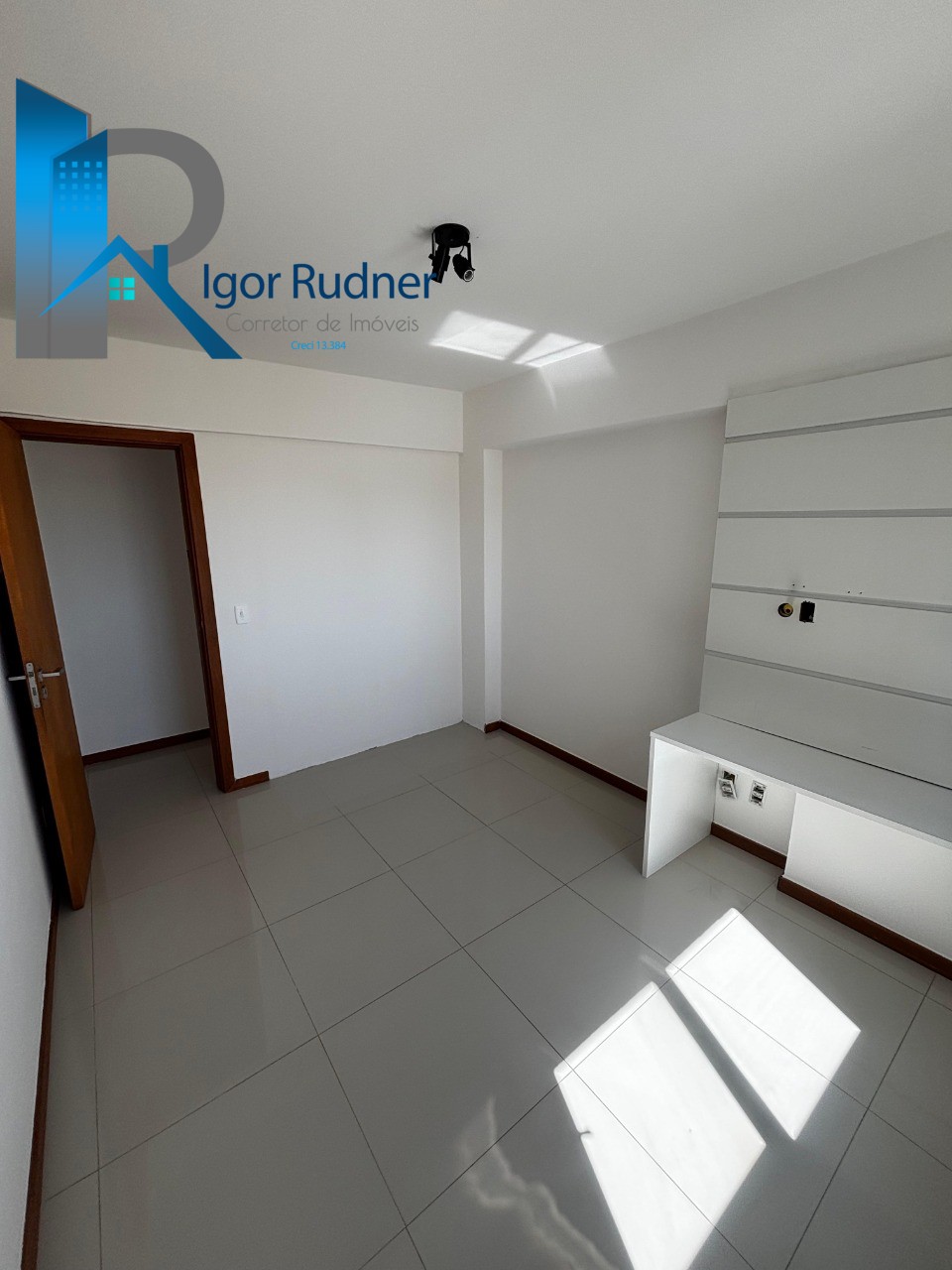 Apartamento à venda com 3 quartos, 105m² - Foto 11