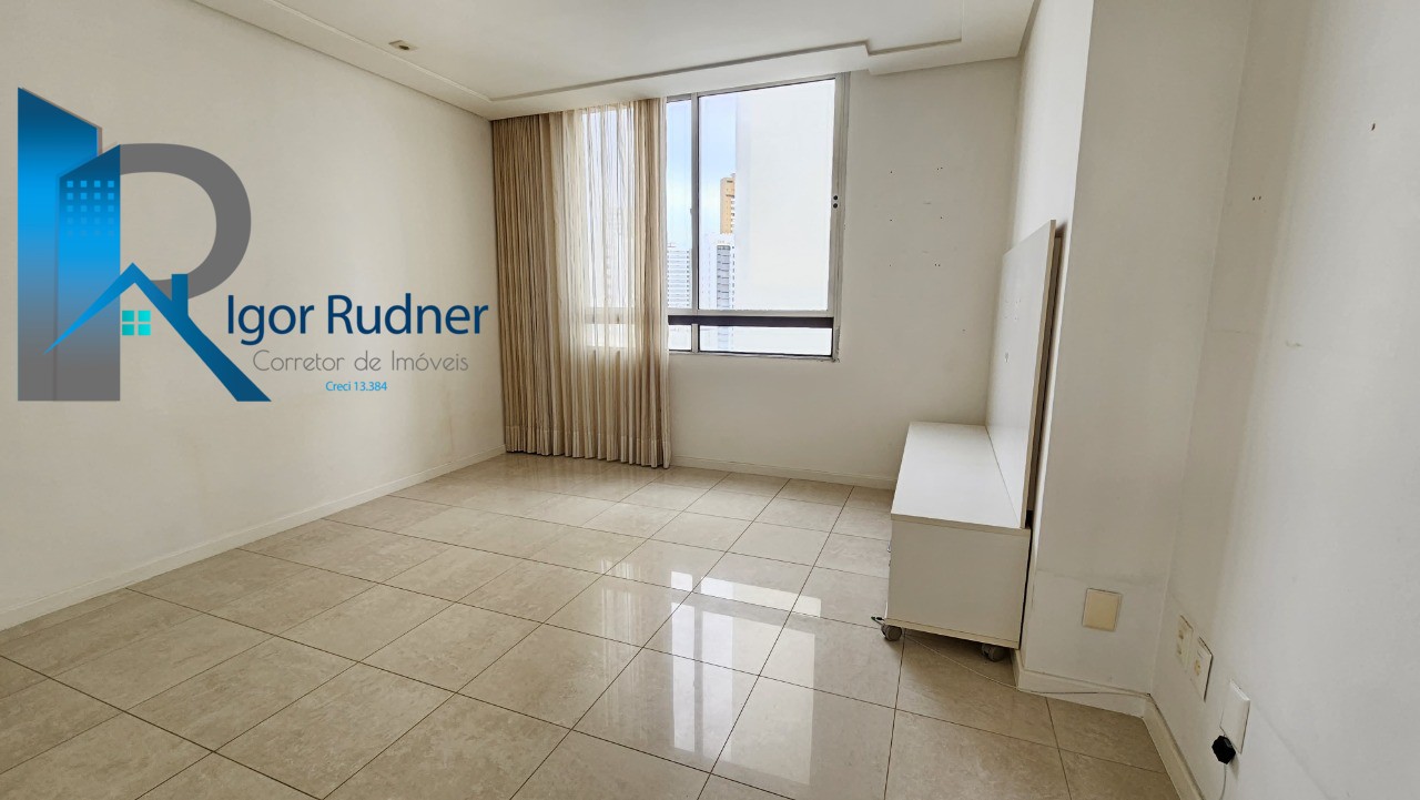 Apartamento à venda com 3 quartos, 260m² - Foto 14