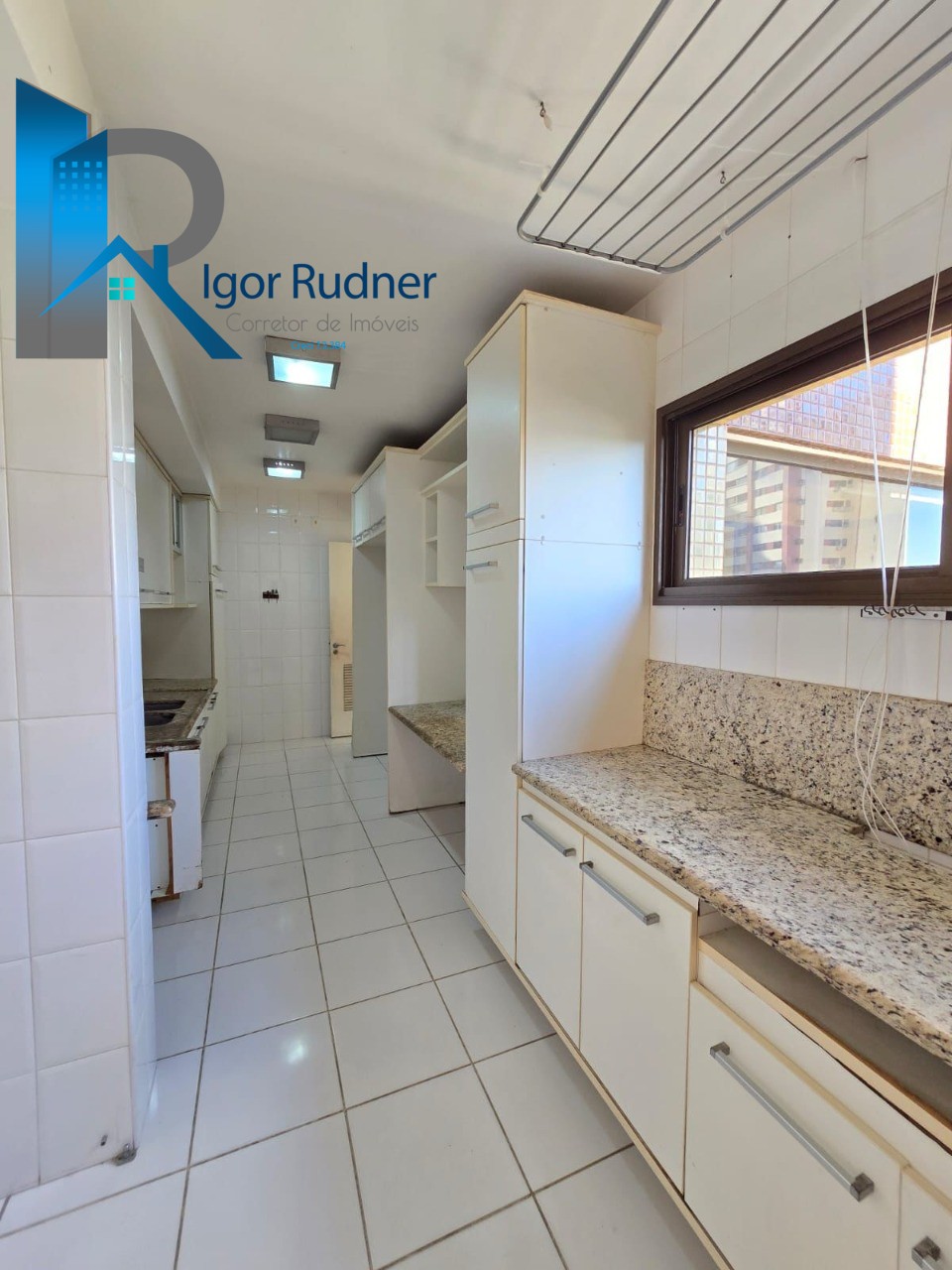 Apartamento à venda com 4 quartos, 181m² - Foto 27