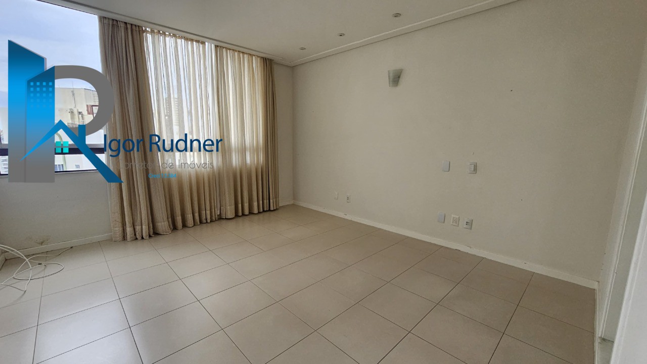 Apartamento à venda com 3 quartos, 260m² - Foto 16