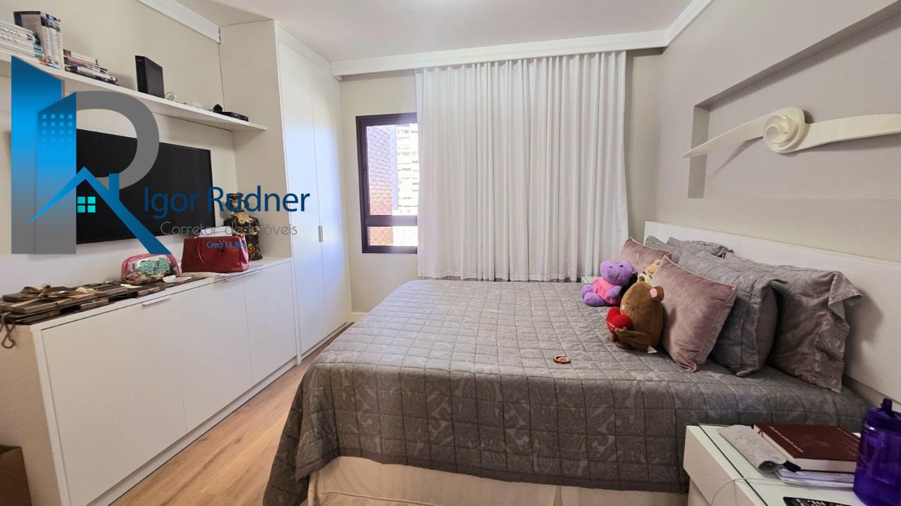 Apartamento à venda com 3 quartos, 131m² - Foto 11