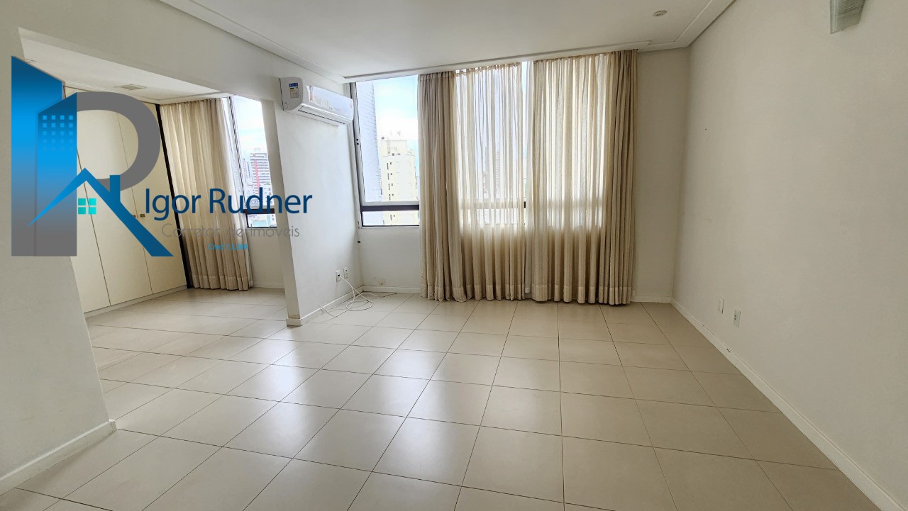 Apartamento à venda com 3 quartos, 260m² - Foto 17