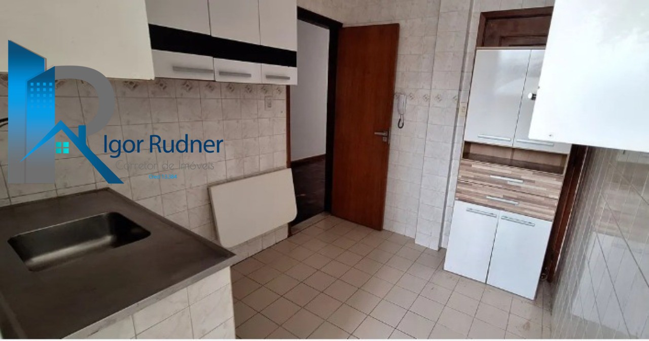 Apartamento à venda com 2 quartos, 70m² - Foto 4