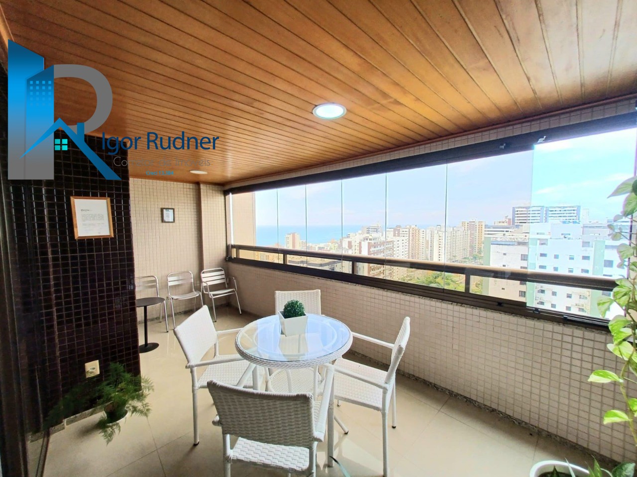 Apartamento à venda com 3 quartos, 137m² - Foto 4