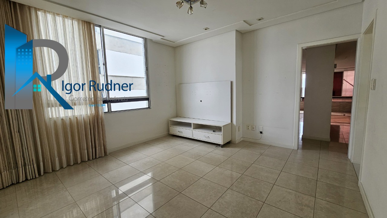 Apartamento à venda com 3 quartos, 260m² - Foto 12