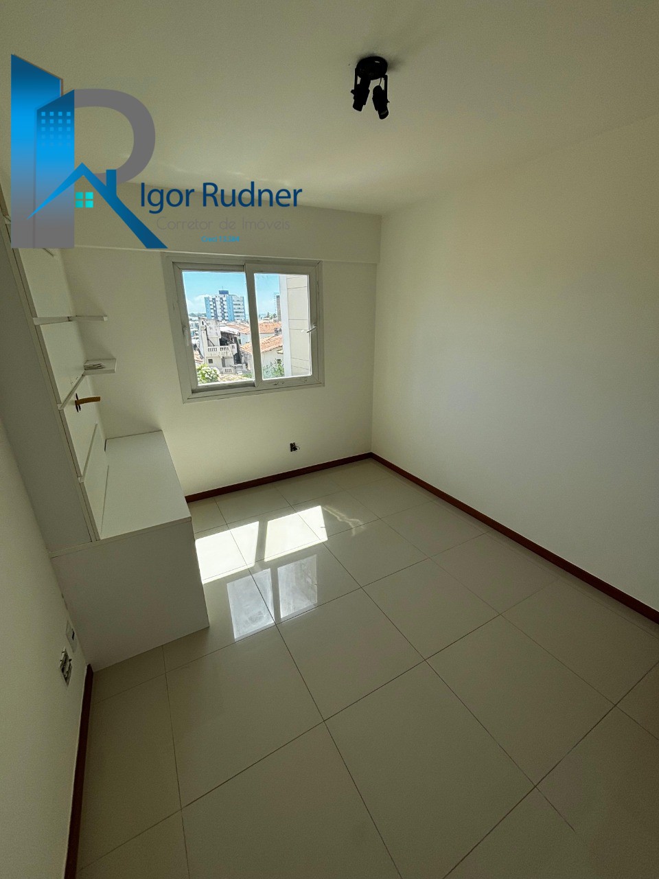 Apartamento à venda com 3 quartos, 105m² - Foto 12