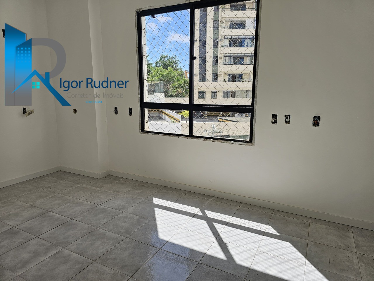 Apartamento à venda com 3 quartos, 97m² - Foto 17