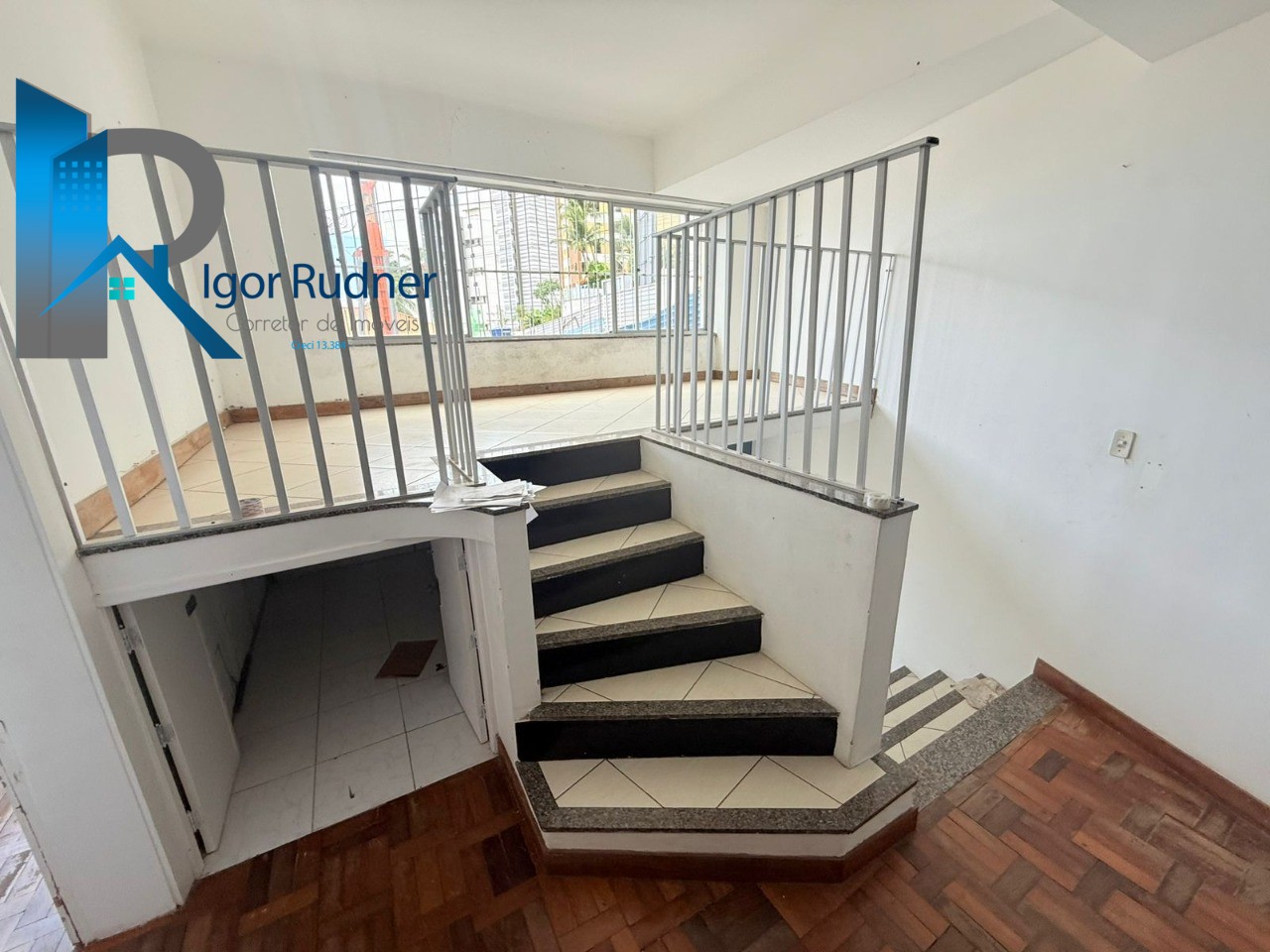 Apartamento à venda com 3 quartos, 76m² - Foto 4