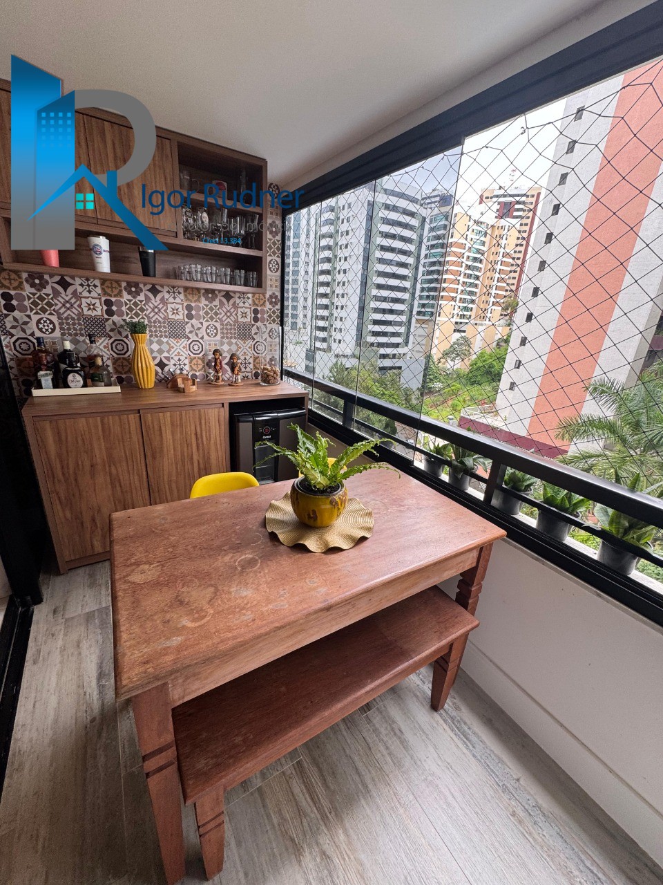 Apartamento à venda com 3 quartos, 105m² - Foto 4