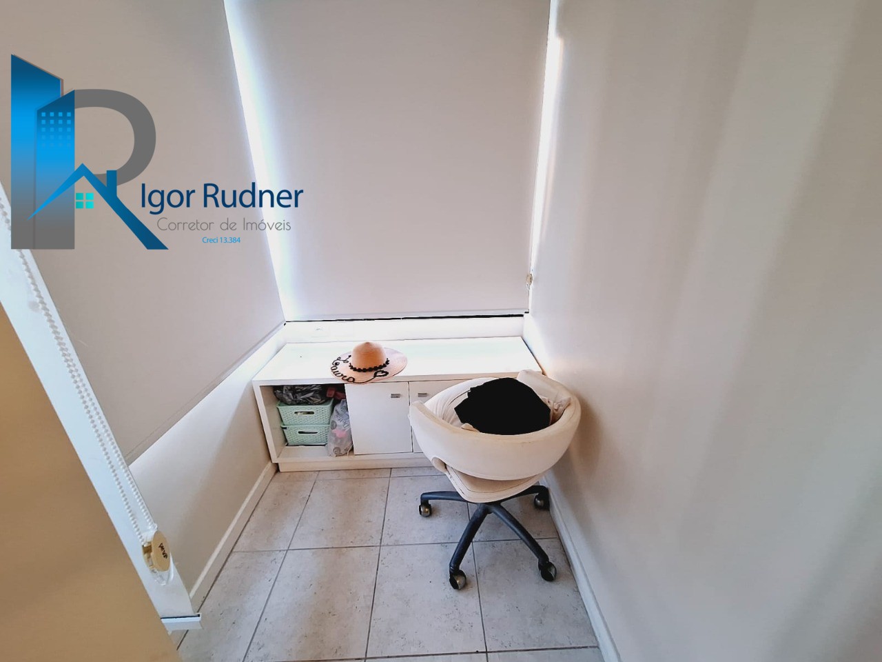 Apartamento à venda com 4 quartos, 236m² - Foto 15