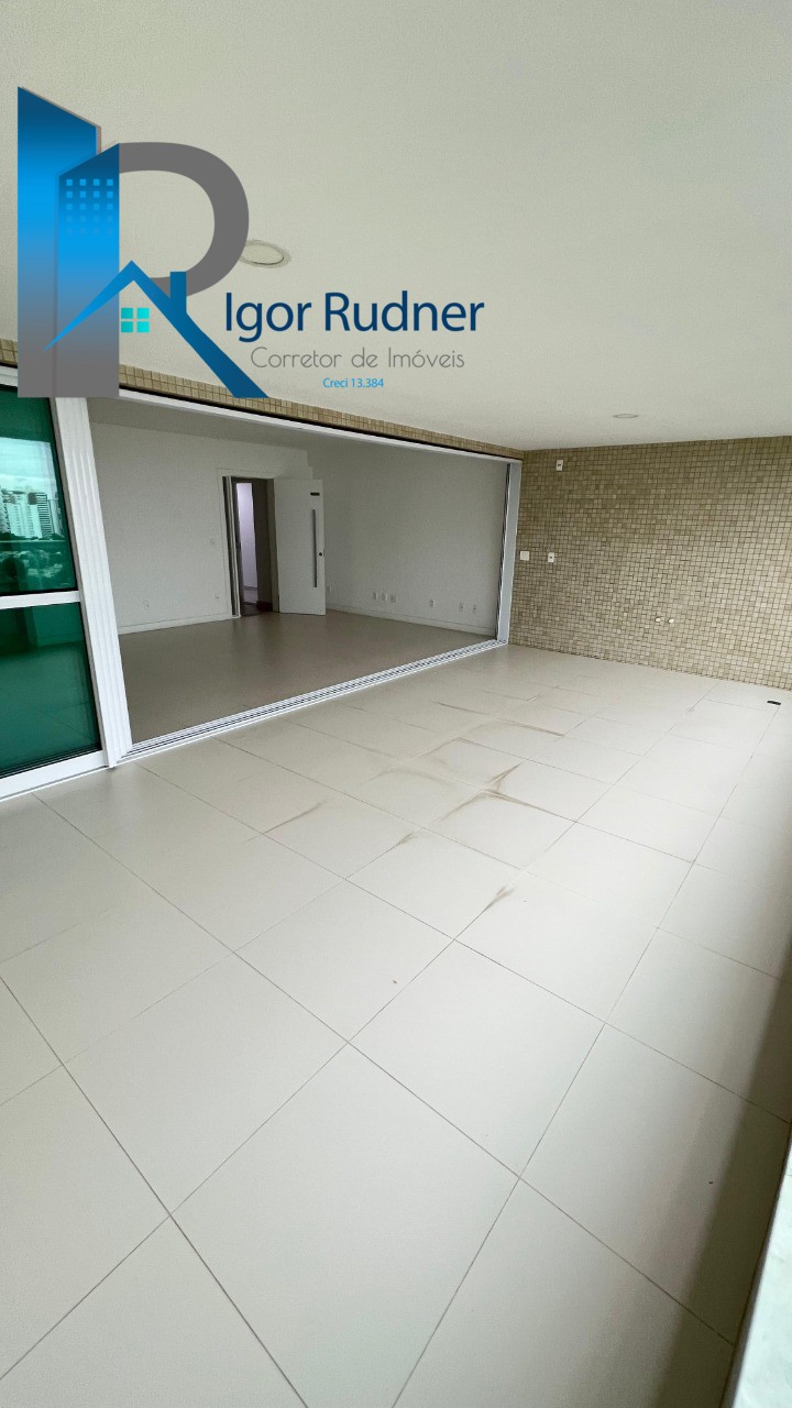 Apartamento à venda com 3 quartos, 204m² - Foto 4