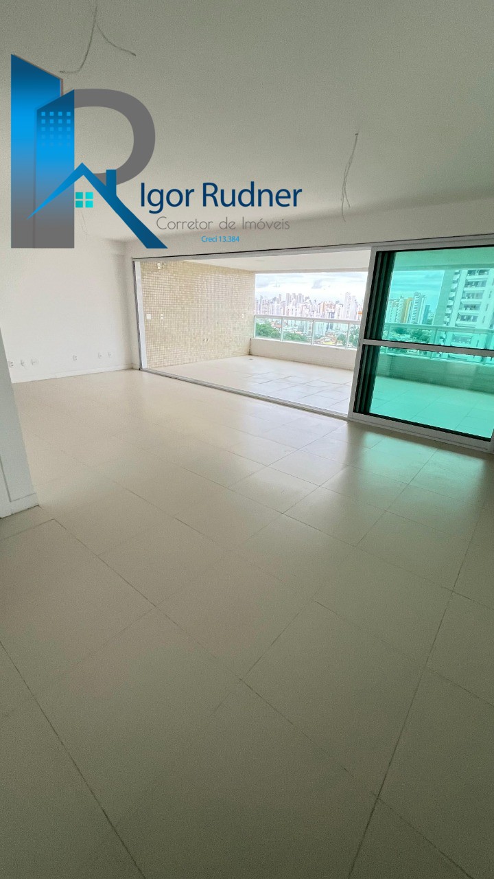 Apartamento à venda com 3 quartos, 204m² - Foto 2