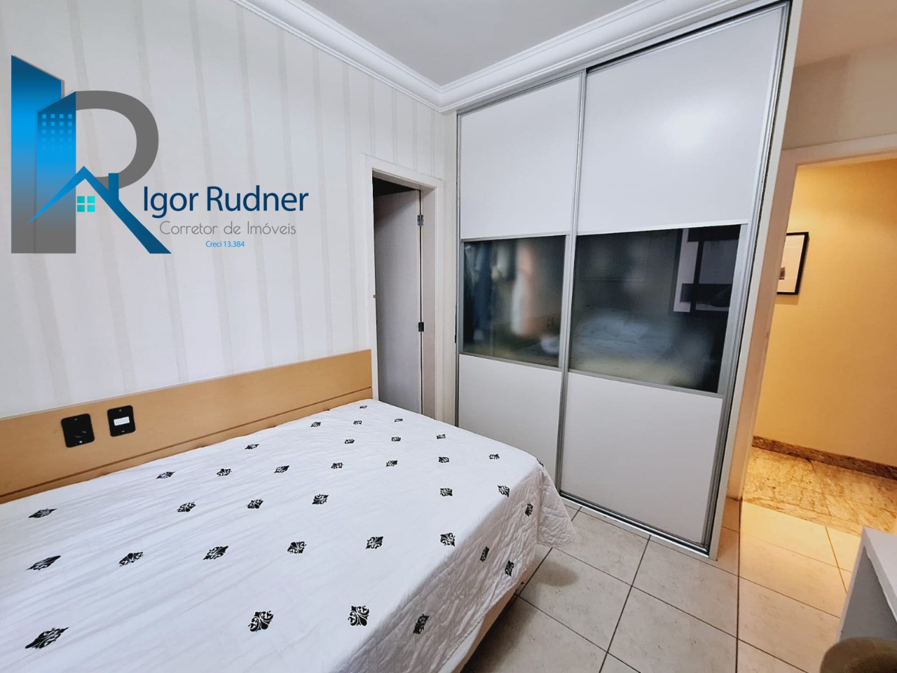 Apartamento à venda com 4 quartos, 236m² - Foto 17