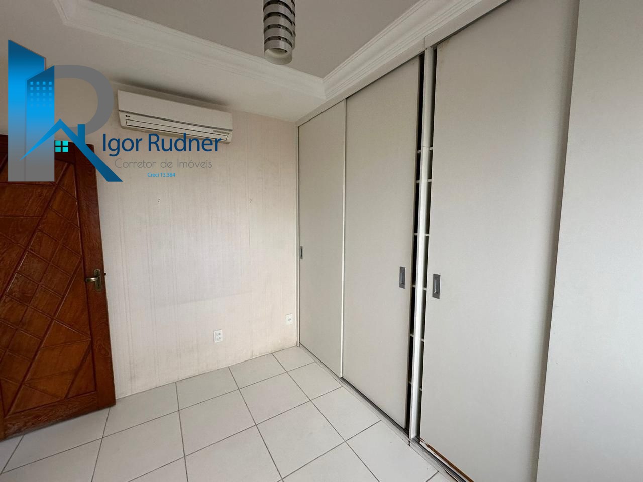 Apartamento à venda com 3 quartos, 270m² - Foto 10