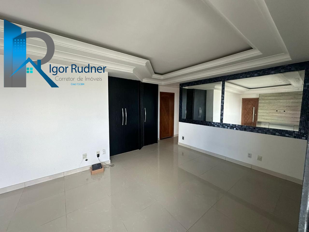 Apartamento à venda com 3 quartos, 270m² - Foto 4