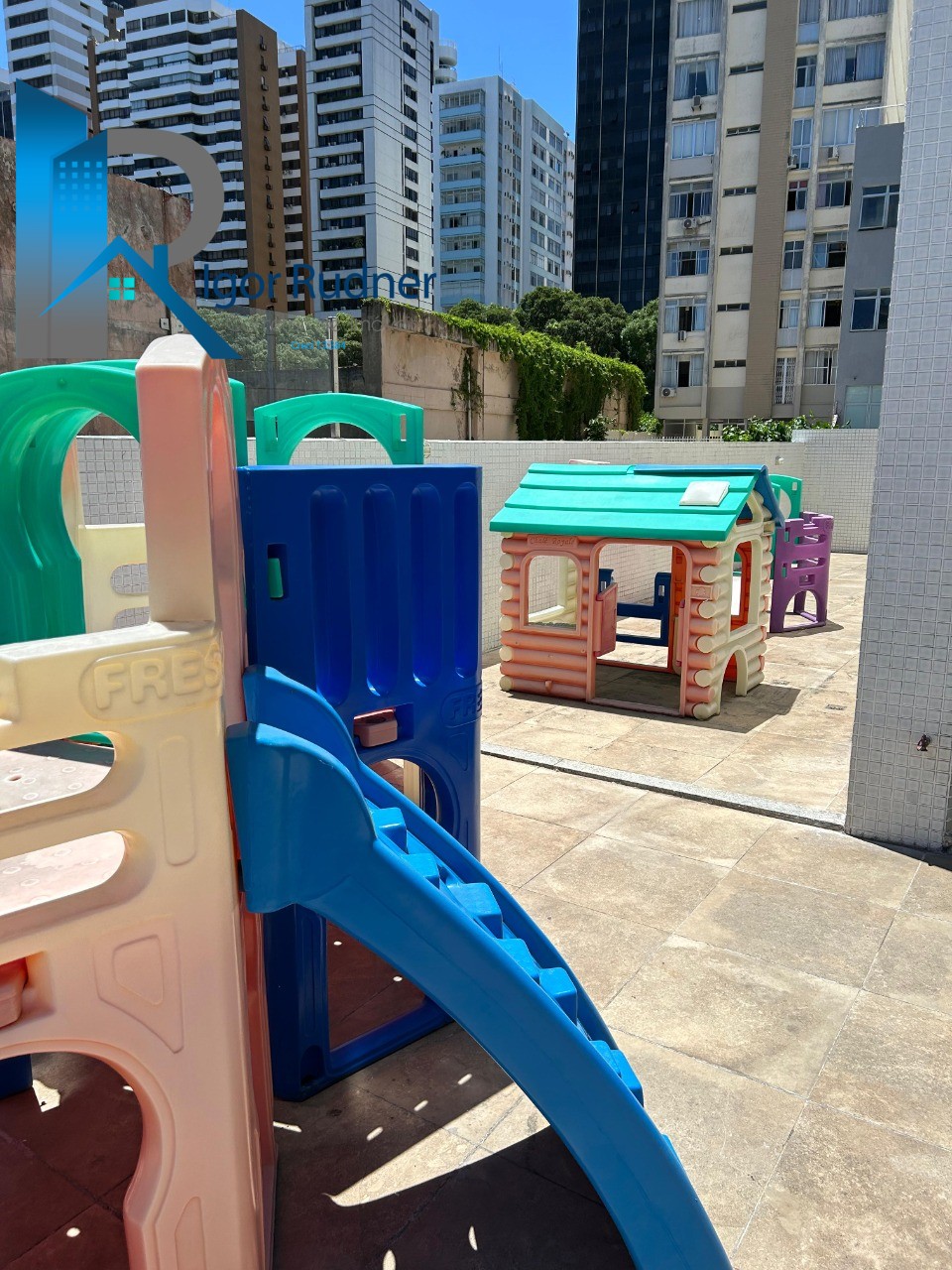 Apartamento à venda com 4 quartos, 183m² - Foto 27