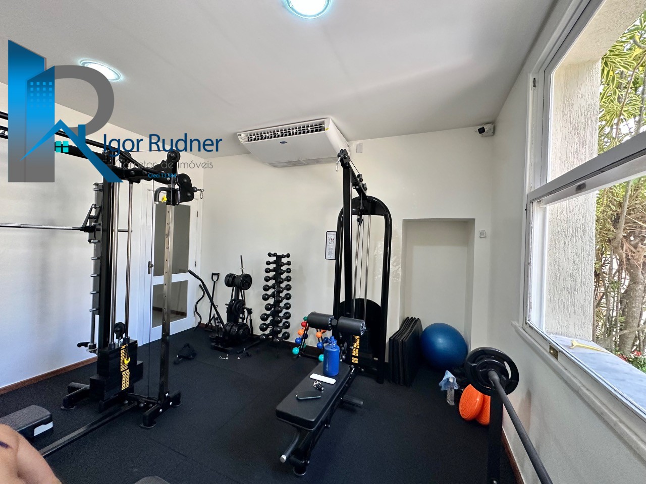 Apartamento à venda com 2 quartos, 83m² - Foto 25