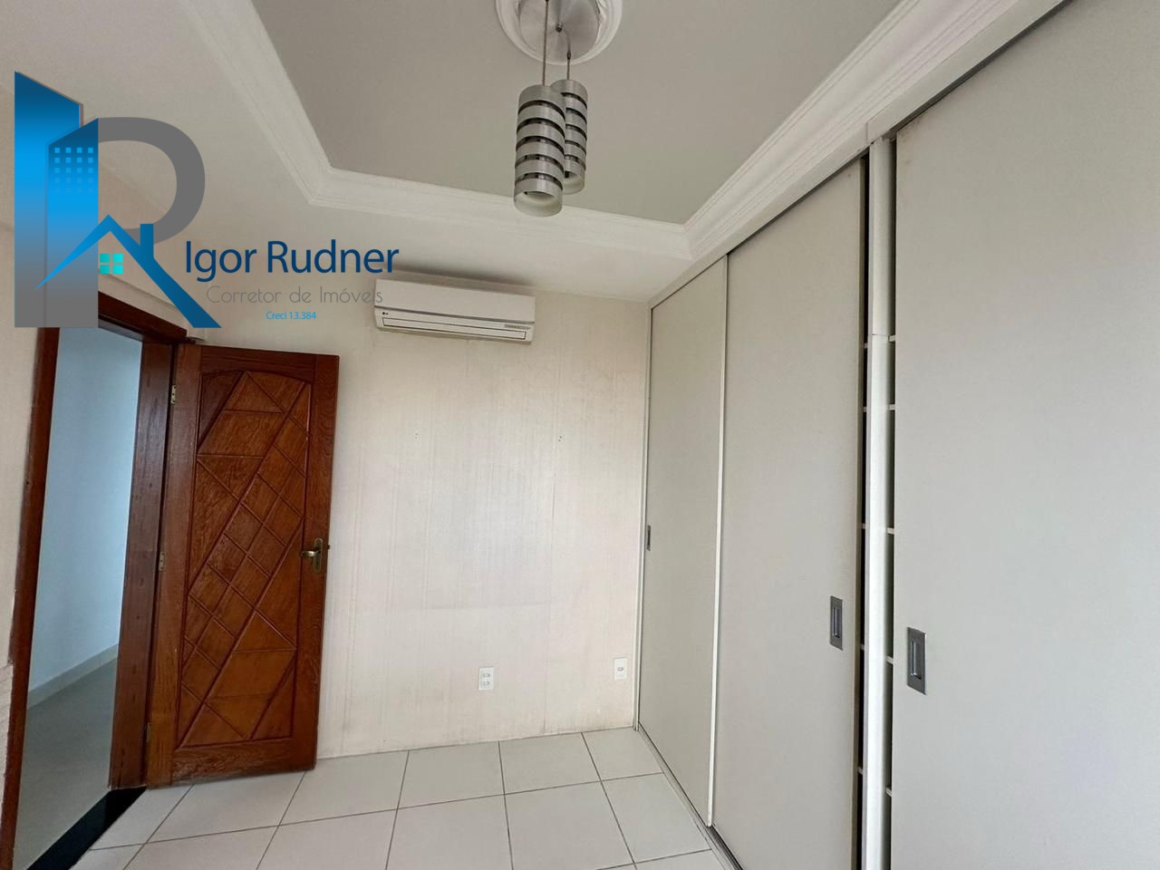 Apartamento à venda com 3 quartos, 270m² - Foto 9