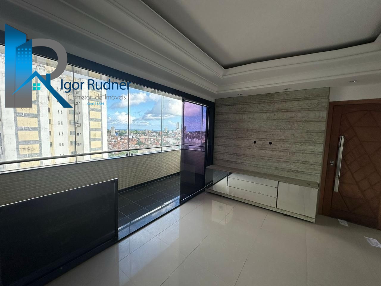 Apartamento à venda com 3 quartos, 270m² - Foto 3