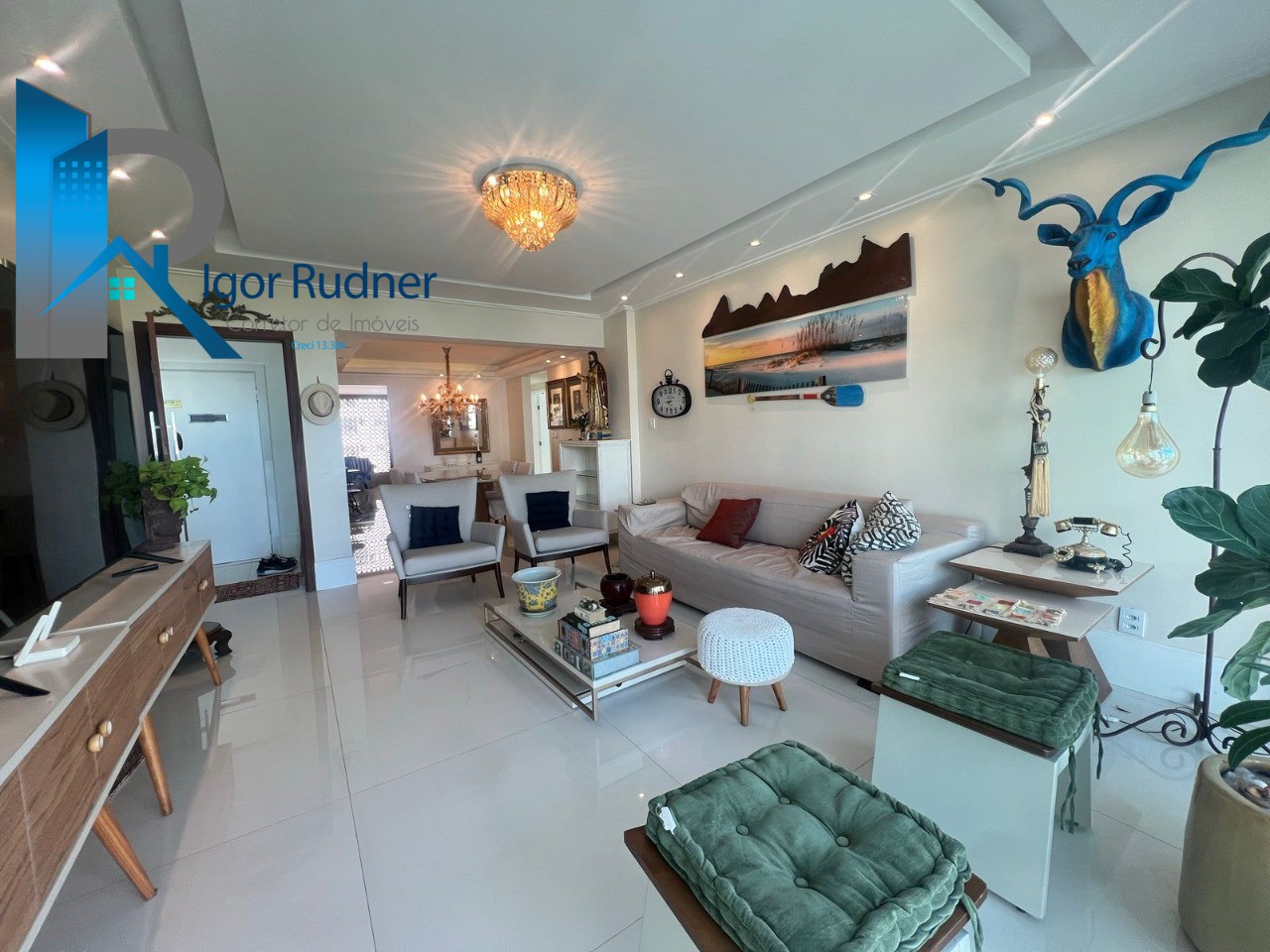 Apartamento à venda com 3 quartos, 135m² - Foto 3