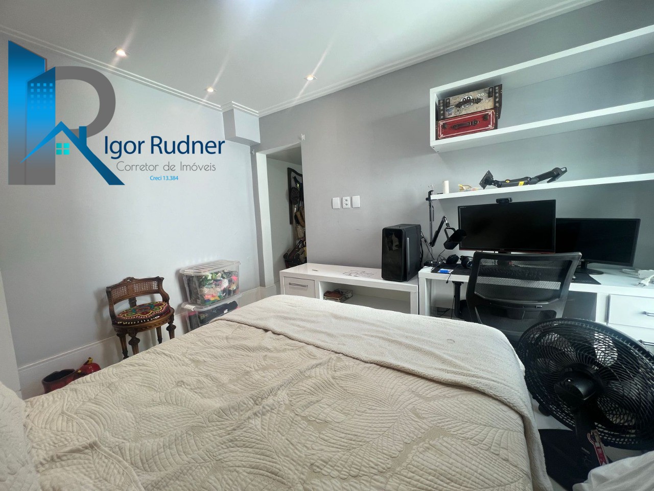 Apartamento à venda com 3 quartos, 135m² - Foto 13