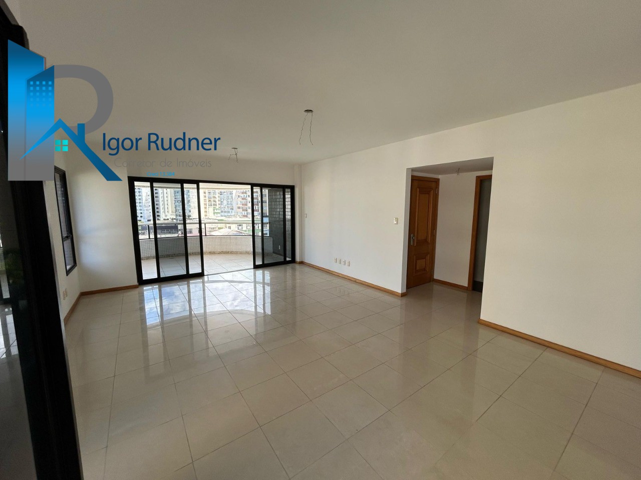 Apartamento à venda com 4 quartos, 175m² - Foto 5