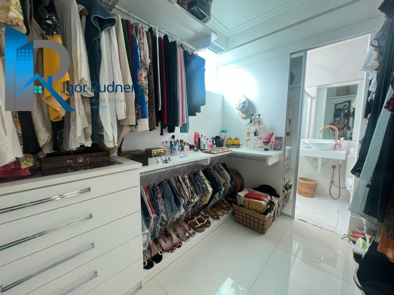 Apartamento à venda com 3 quartos, 135m² - Foto 11