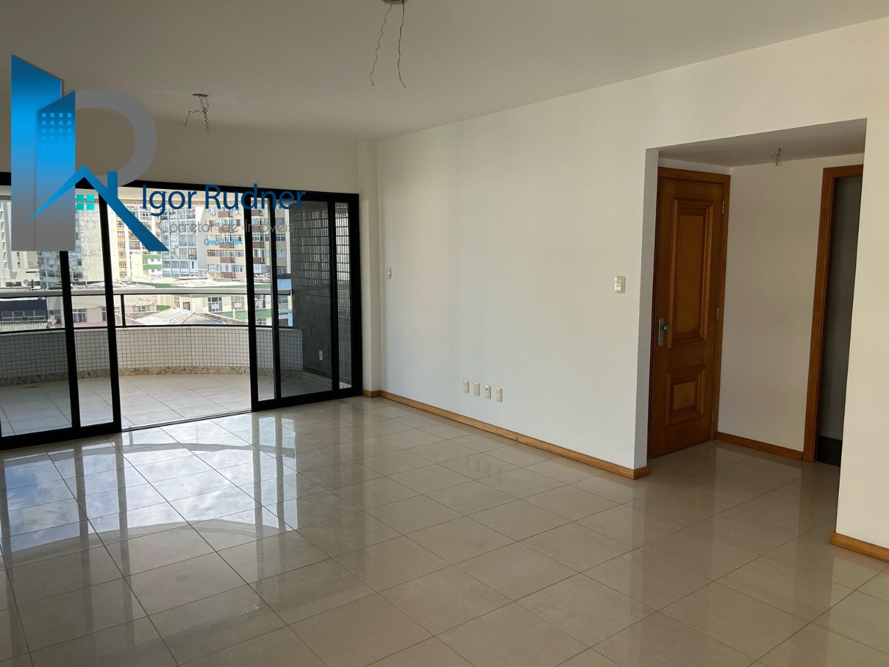 Apartamento à venda com 4 quartos, 175m² - Foto 8