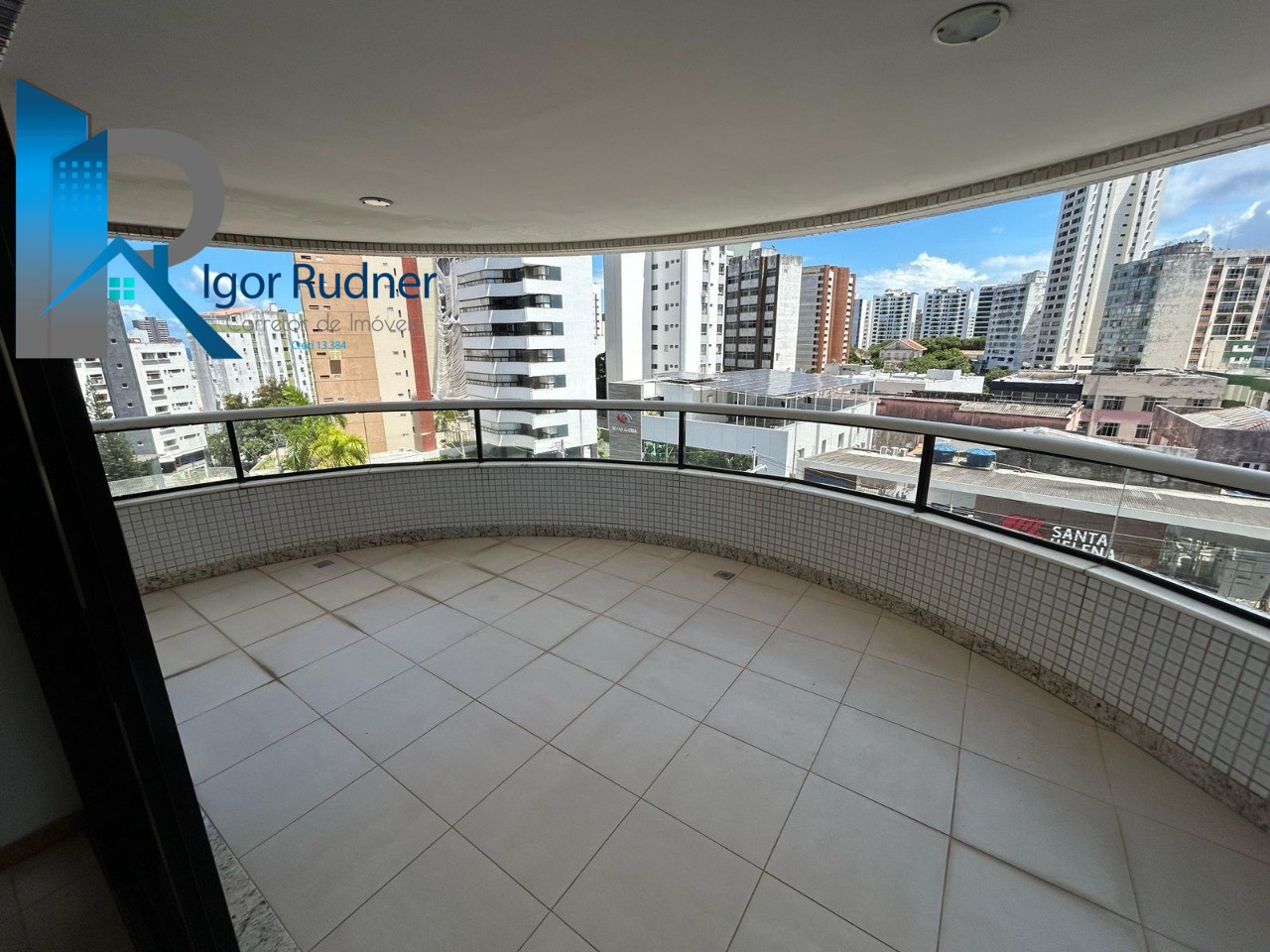 Apartamento à venda com 4 quartos, 175m² - Foto 2