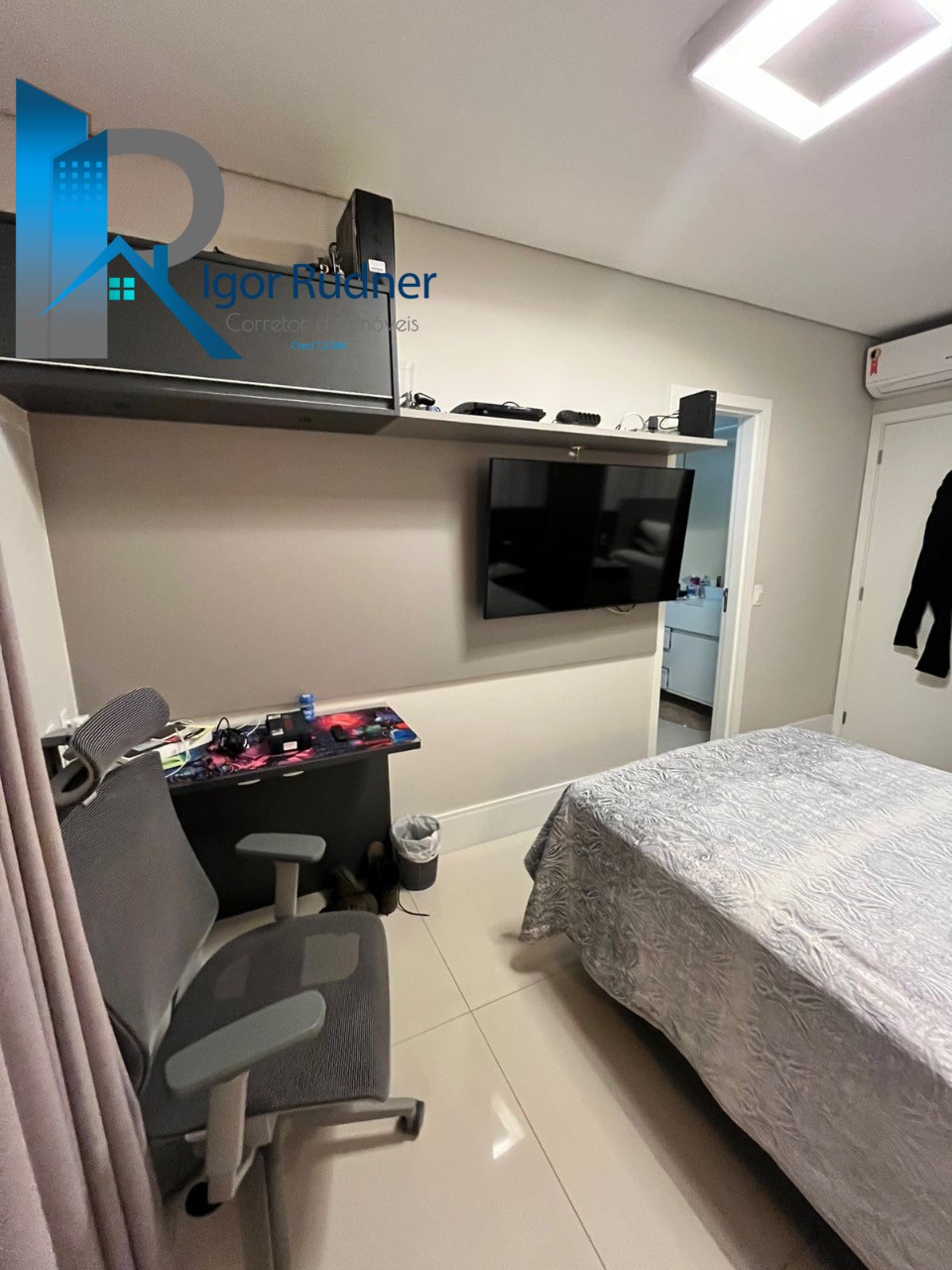 Apartamento à venda com 4 quartos, 261m² - Foto 17