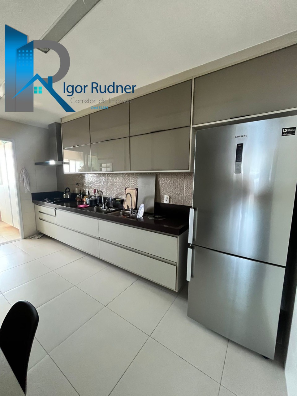 Apartamento à venda com 4 quartos, 261m² - Foto 9