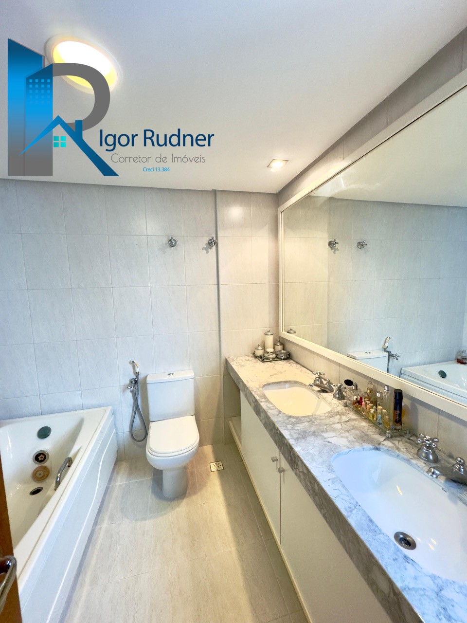 Apartamento, 3 quartos, 245 m² - Foto 10