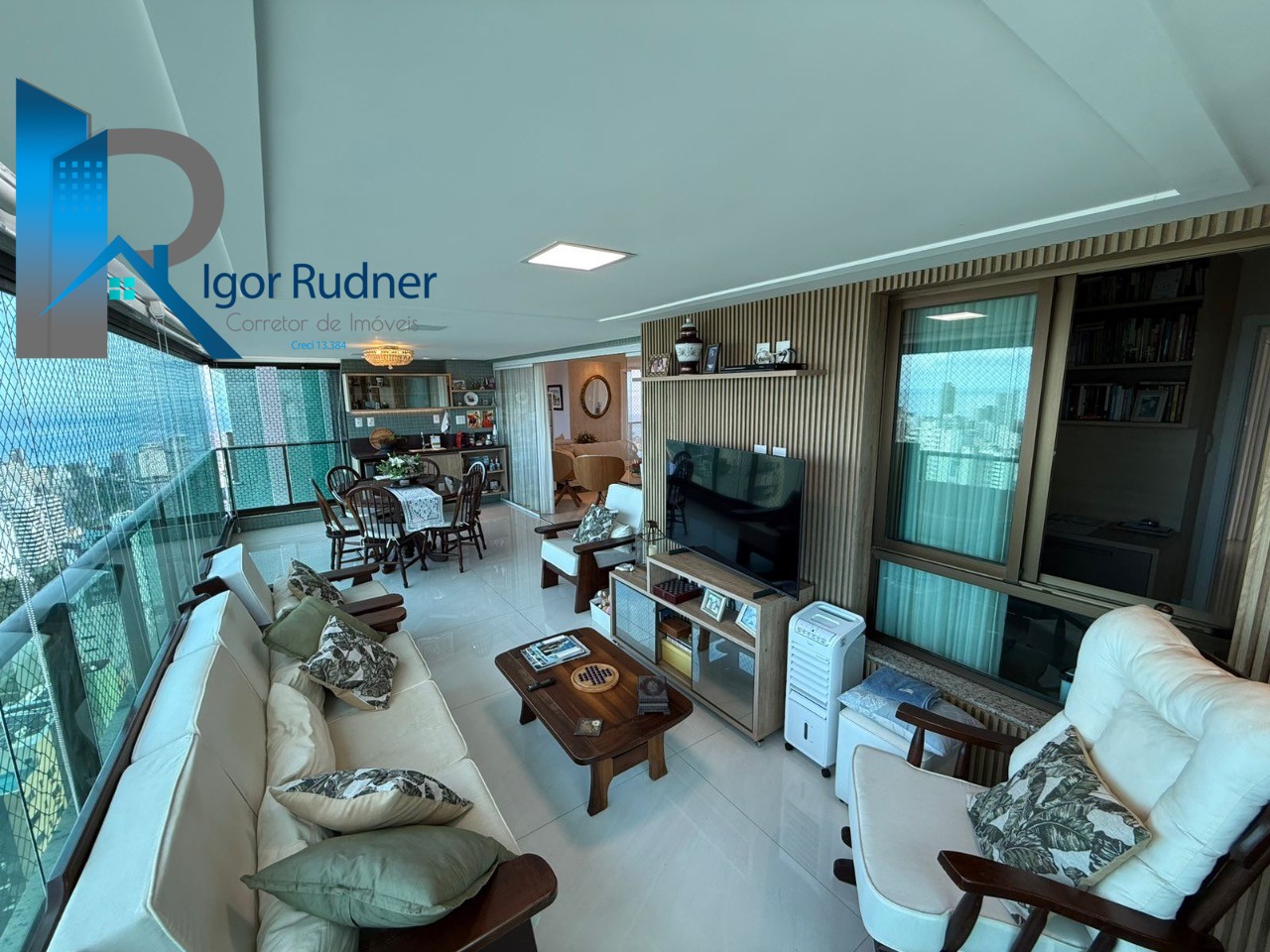 Apartamento à venda com 4 quartos, 185m² - Foto 1