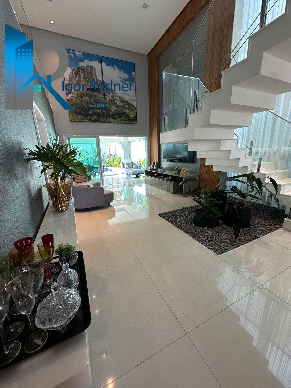 Casa de Condomínio à venda com 4 quartos, 502m² - Foto 1