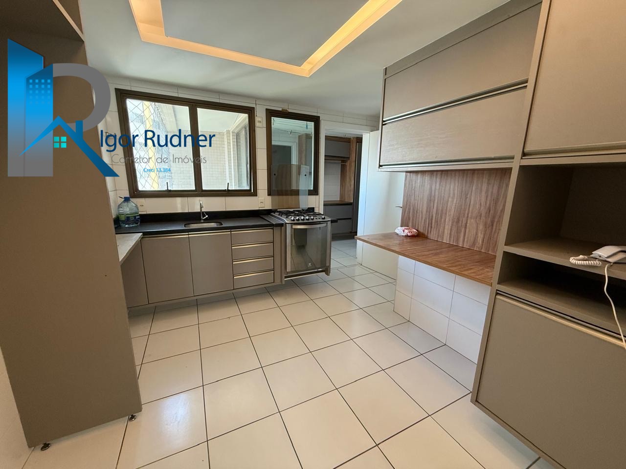 Apartamento à venda com 4 quartos, 185m² - Foto 10