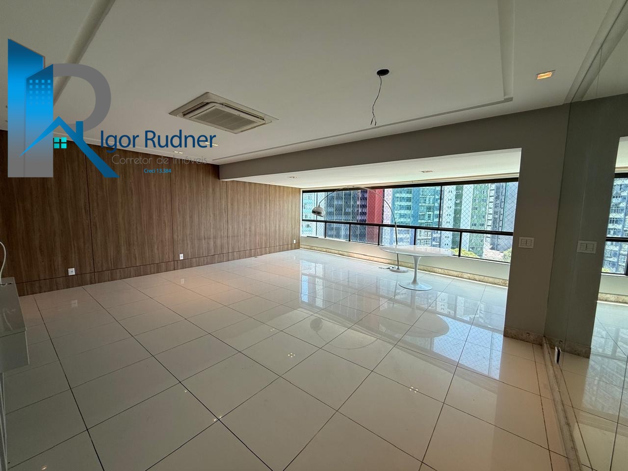 Apartamento à venda com 4 quartos, 185m² - Foto 8