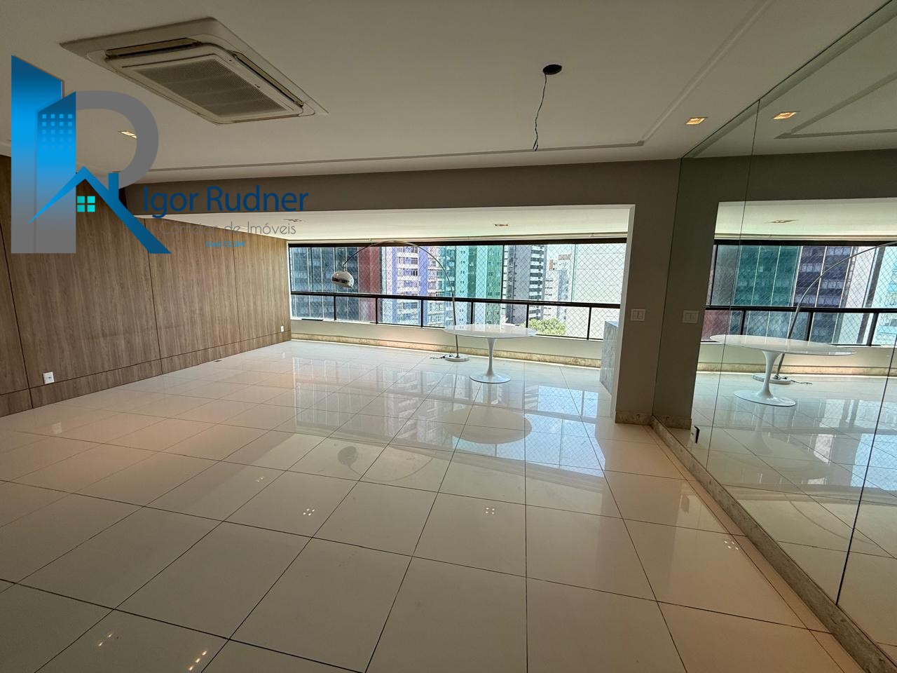 Apartamento à venda com 4 quartos, 185m² - Foto 6