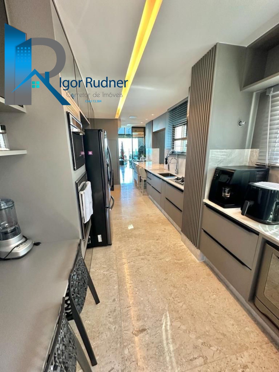 Cobertura à venda com 4 quartos, 374m² - Foto 25