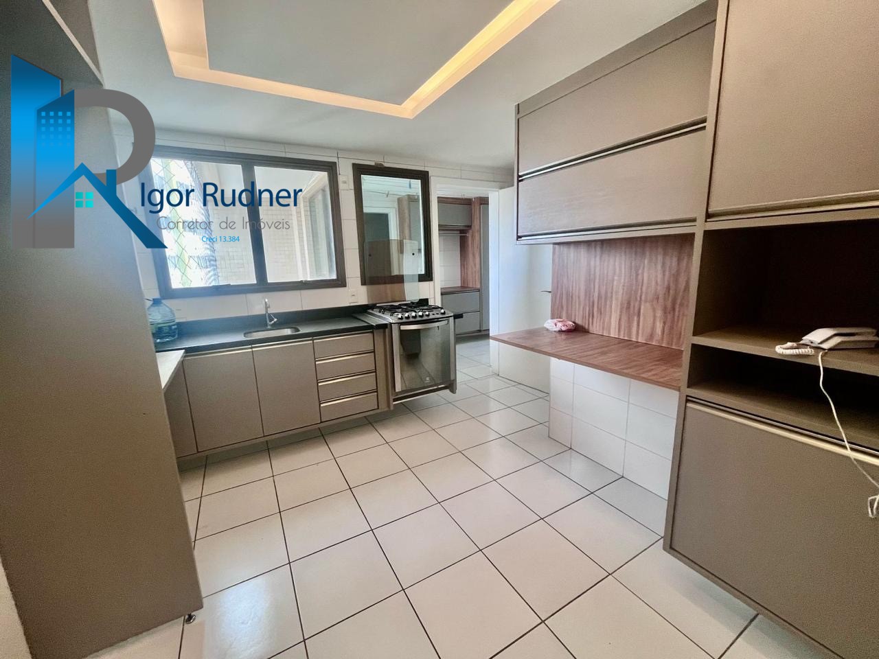 Apartamento à venda com 4 quartos, 185m² - Foto 25