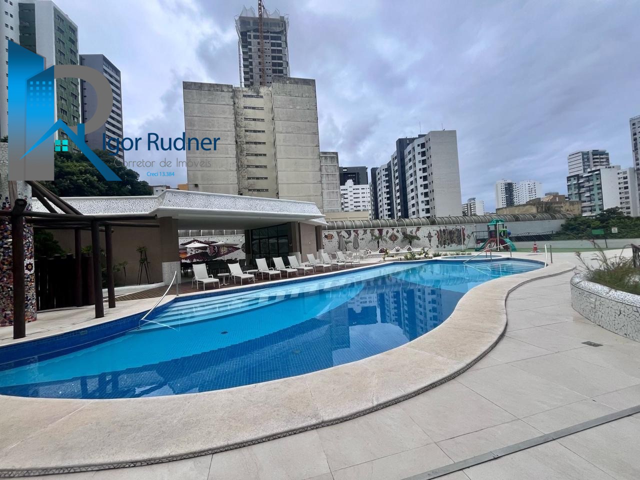 Apartamento à venda com 4 quartos, 185m² - Foto 32